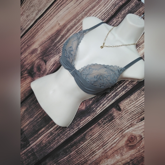 2 For $30 Adore Me Elegant Lace Bra in Gray Size 36c - Picture 2 of 5